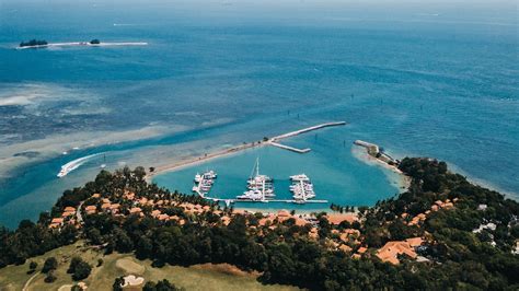 Batam island, indonesia ladyboy guide .
